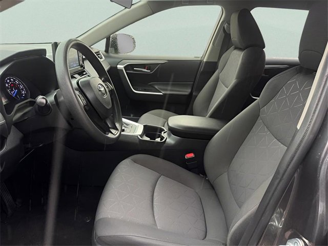 Used 2020 Toyota RAV4 XLE image 12