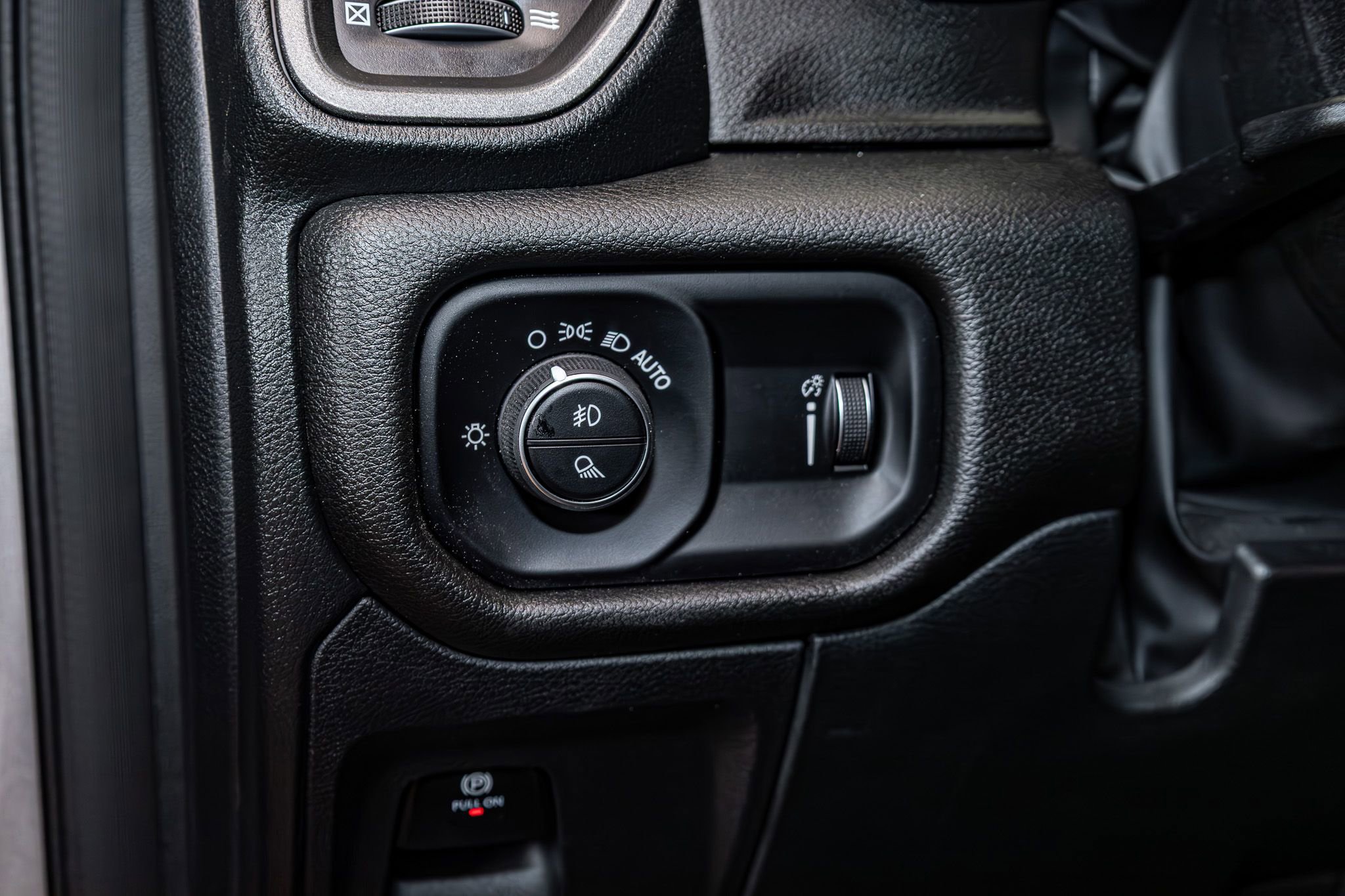 Used 2025 RAM 1500 Classic Warlock image 20