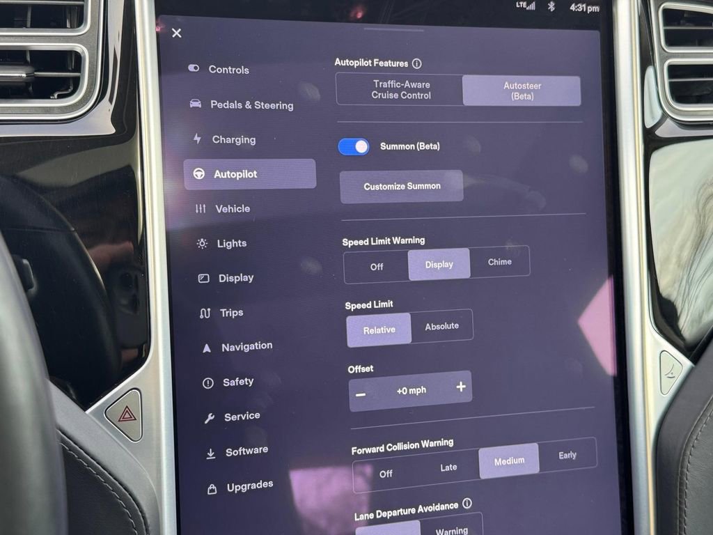 Used 2016 Tesla Model S 85D image 17