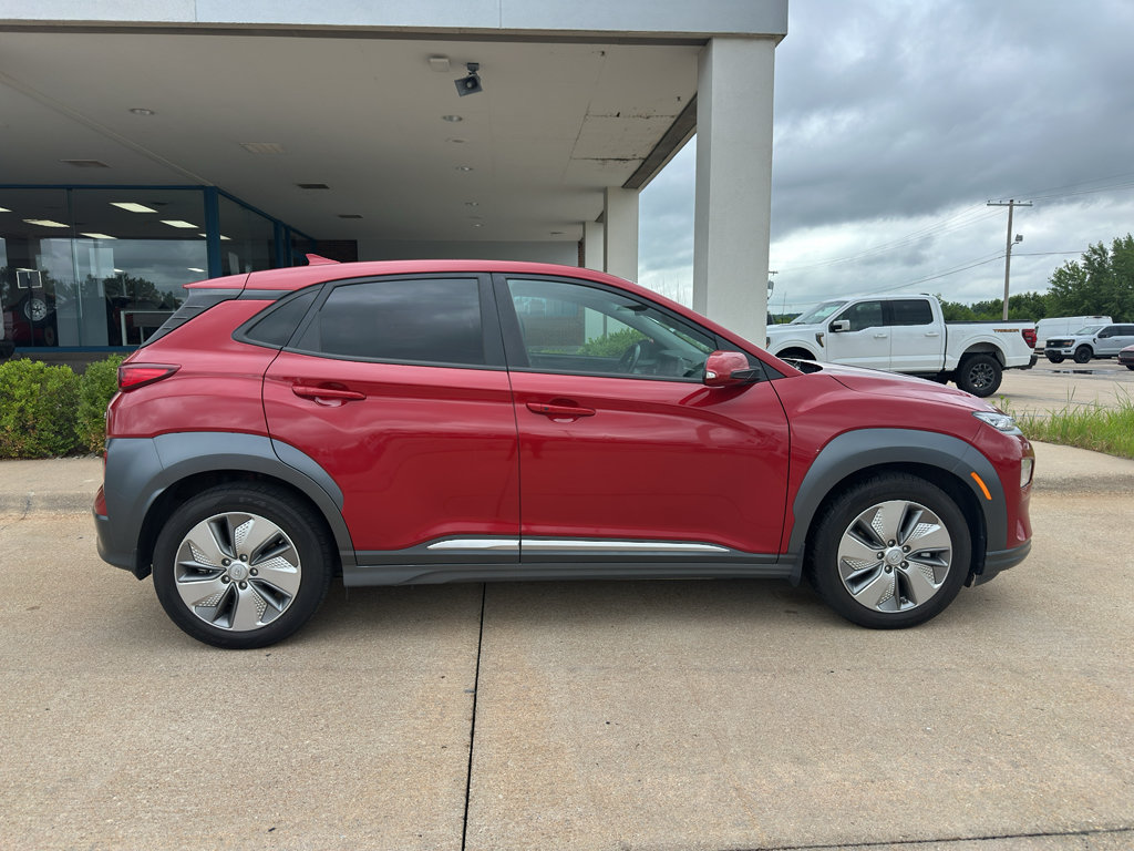 Used 2021 Hyundai Kona Limited w/ Cargo Package FWD image 10
