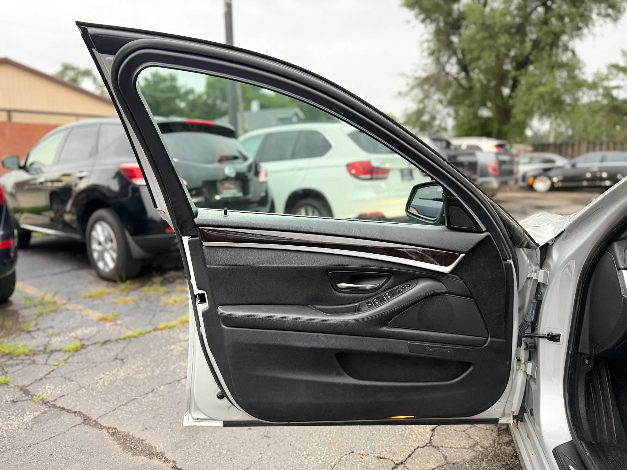 Used 2013 BMW 528i xDrive Sedan AWD/4WD image 11