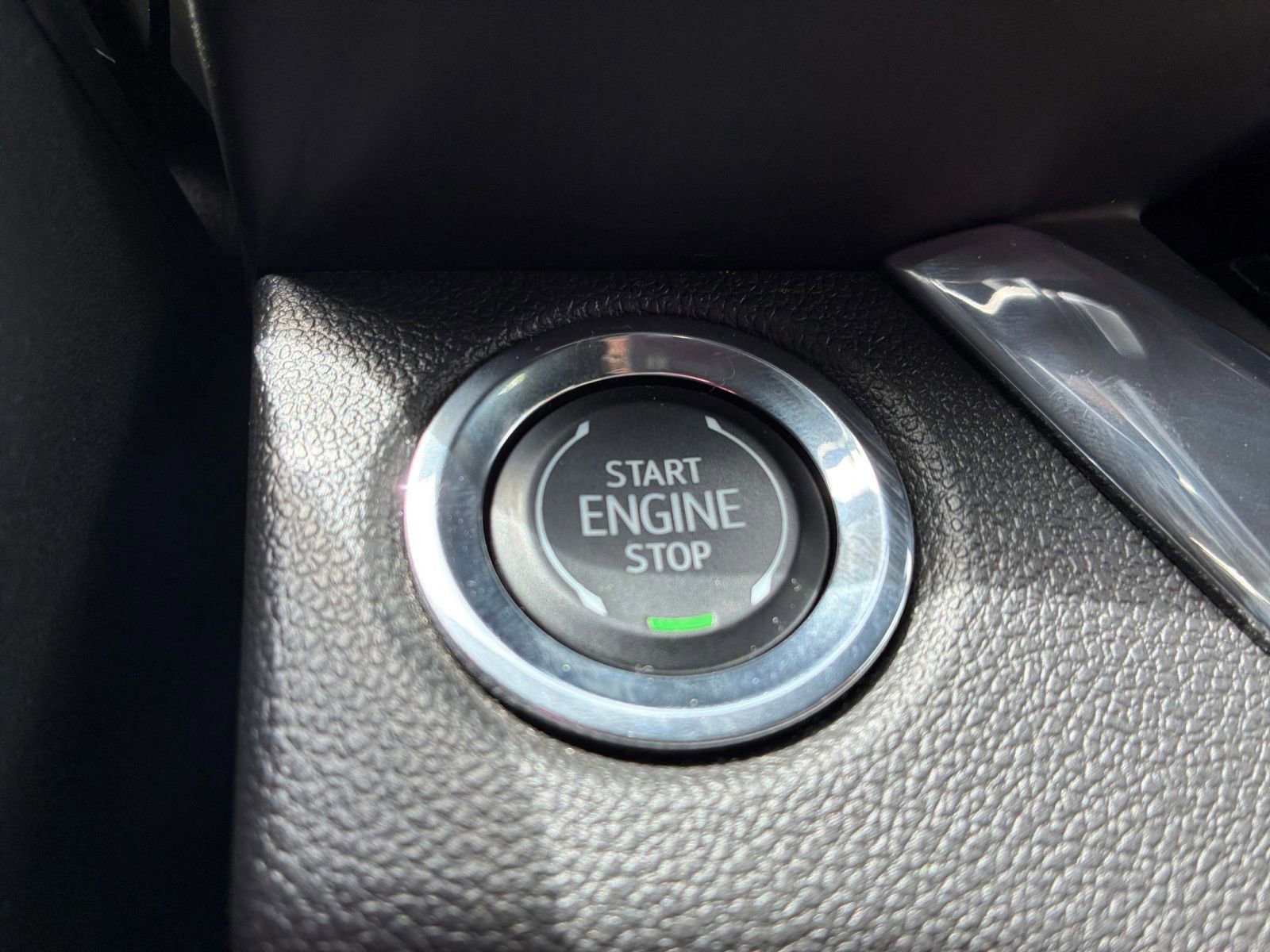 Used 2025 Buick Envista Sport Touring FWD image 22