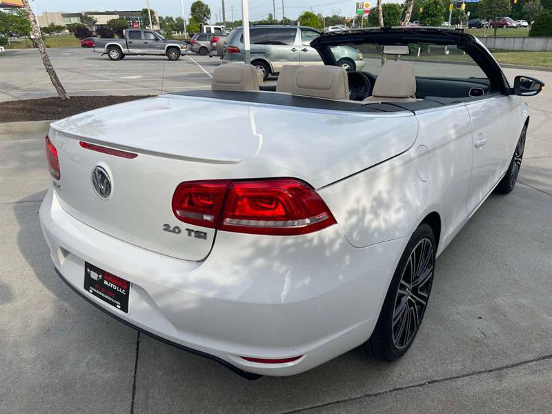Used 2014 Volkswagen Eos FWD image 33