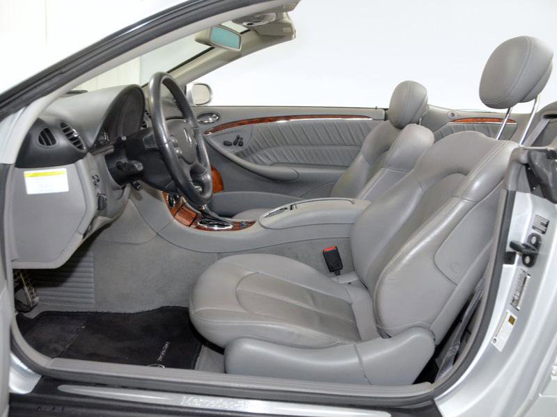 Used 2006 Mercedes-Benz CLK 350 Cabriolet w/ Premium Pkg image 18