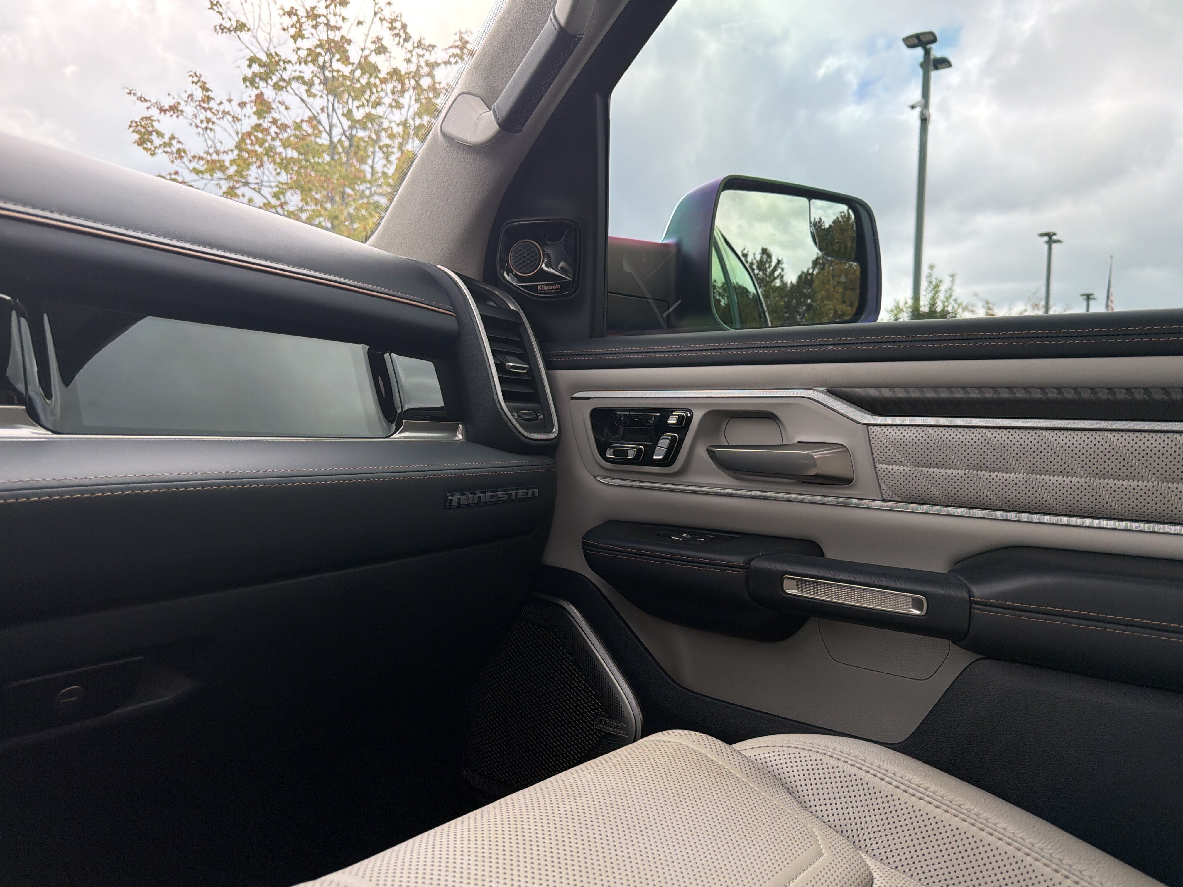Used 2025 RAM 1500 Tungsten w/ Bed Utility Group AWD/4WD image 49