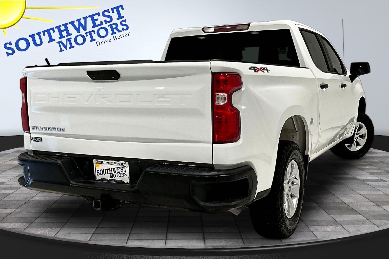 Used 2022 Chevrolet Silverado 1500 W/T w/ WT Value Package AWD/4WD image 7