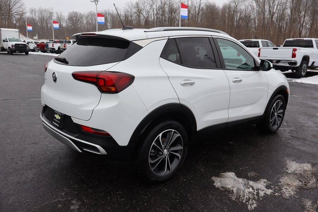 Used 2023 Buick Encore GX Select w/ Safety Package II image 32