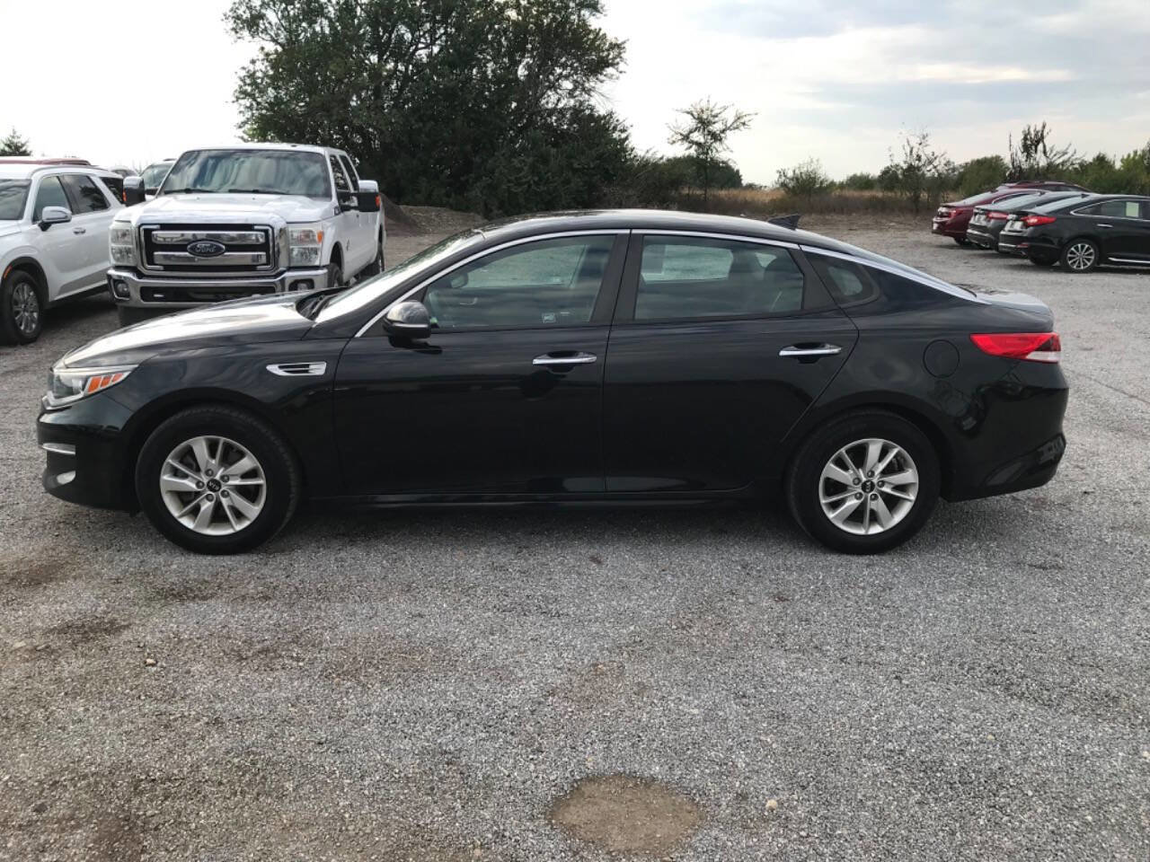 Used 2016 Kia Optima LX image 2