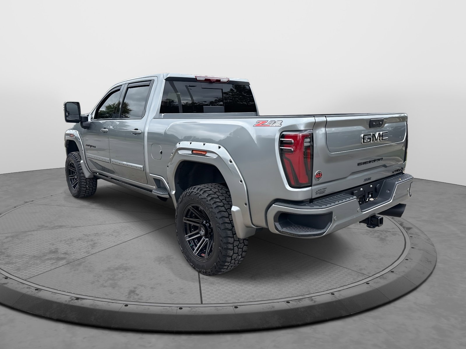 Used 2025 GMC Sierra 2500 AT4 w/ AT4 Premium Plus Package image 6