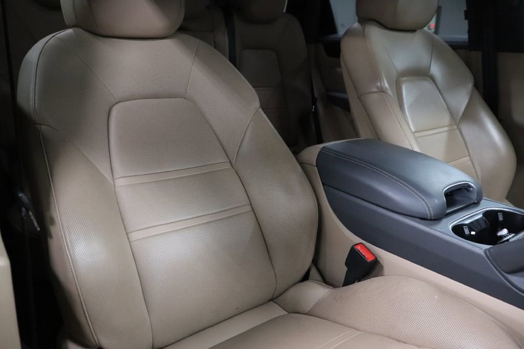 Used 2019 Porsche Cayenne S w/ Premium Plus Package image 24
