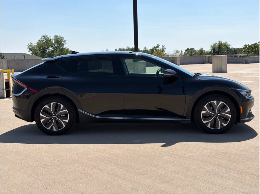 Used 2024 Kia EV6 Light AWD/4WD image 9
