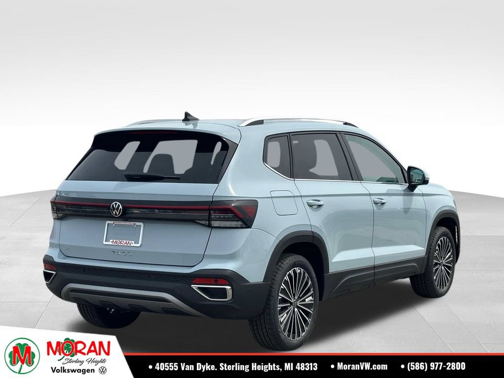 Used 2026 Volkswagen Taos SE FWD image 4
