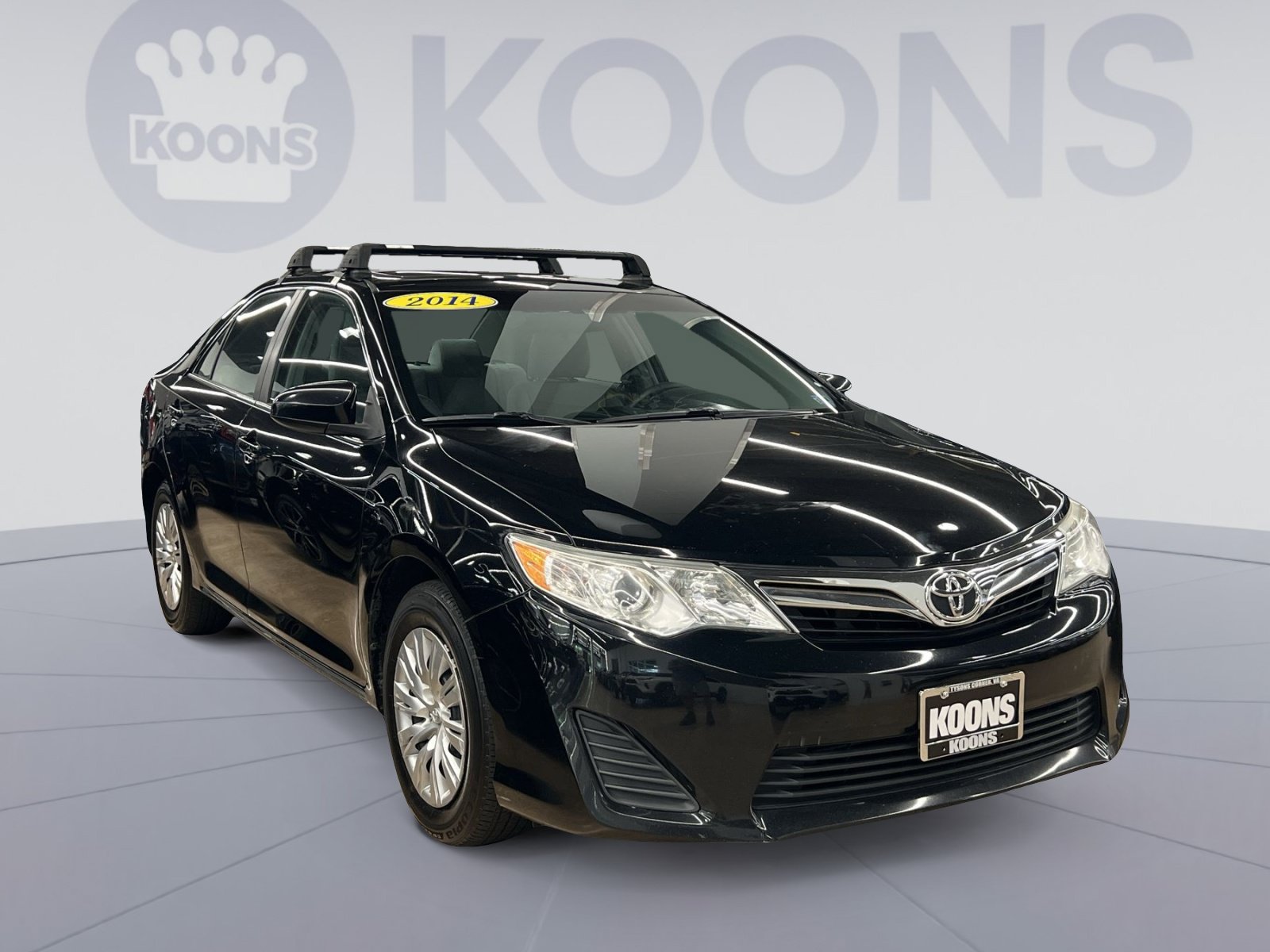 Used 2014 Toyota Camry LE w/ Moonroof Package FWD image 1
