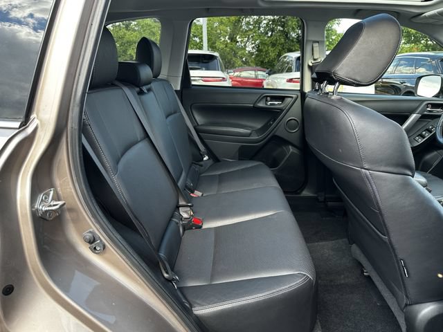 Used 2015 Subaru Forester 2.5i Touring AWD/4WD image 36
