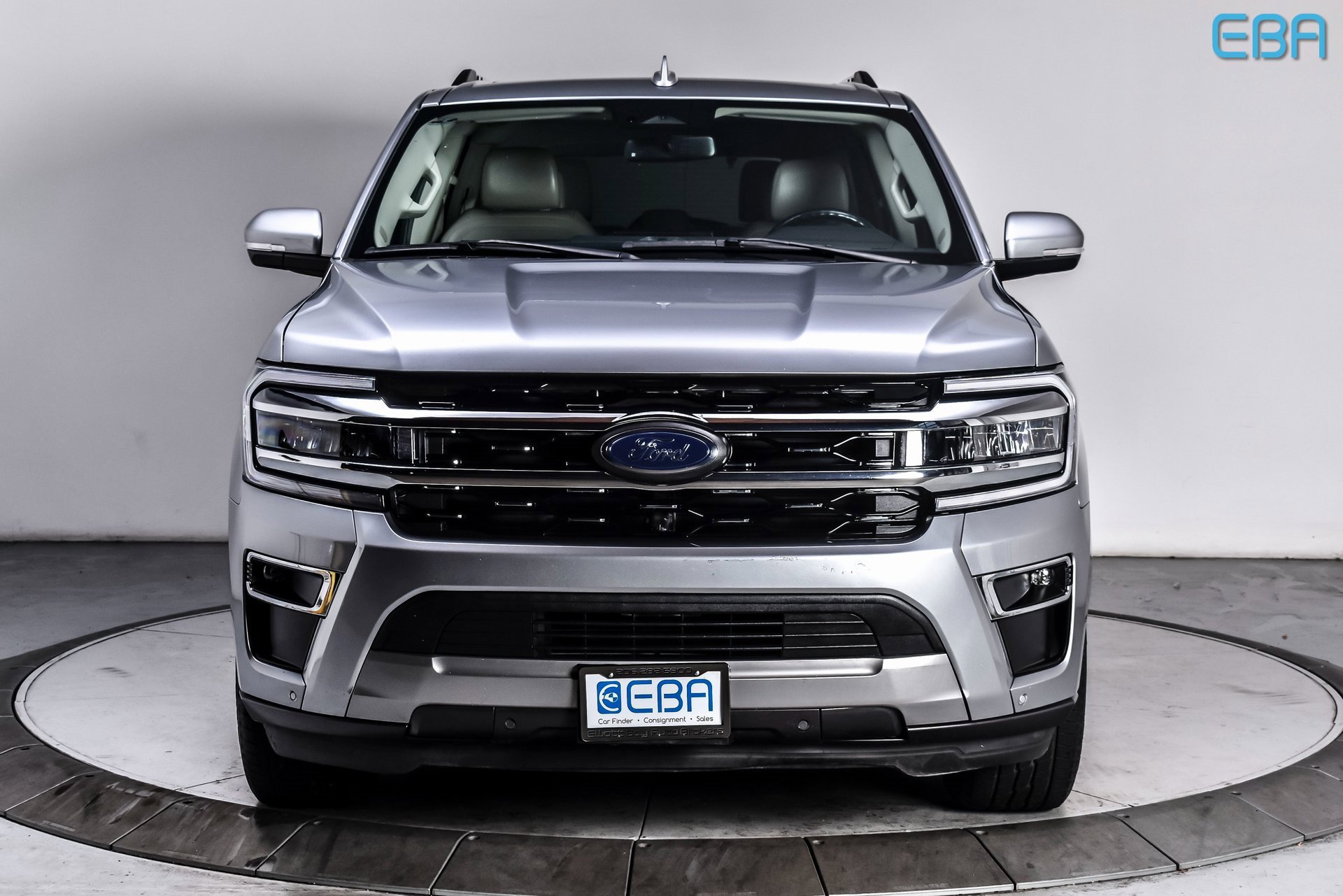 Used 2024 Ford Expedition Limited image 8