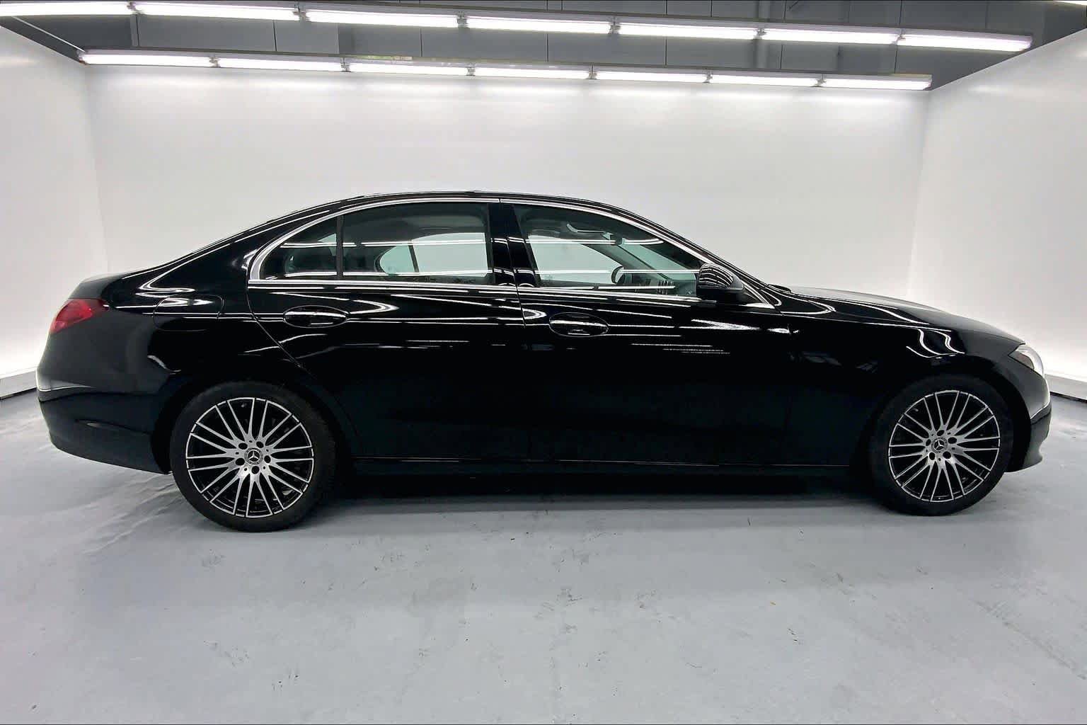 Certified 2023 Mercedes-Benz C 300 Sedan image 6