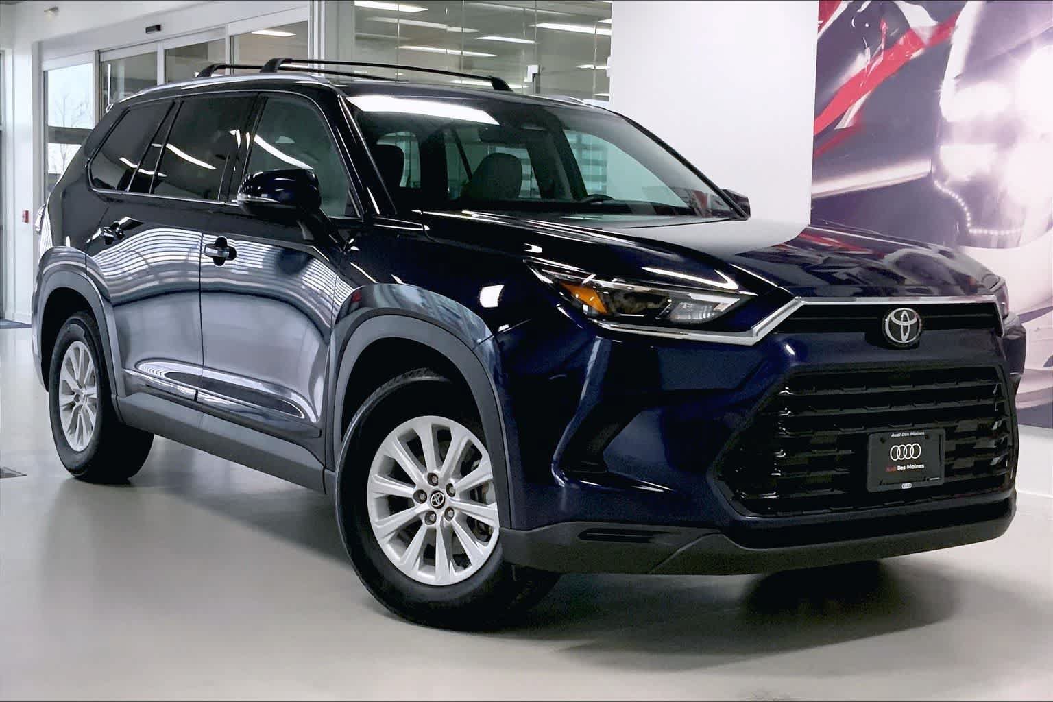 Used 2025 Toyota Grand Highlander AWD image 19