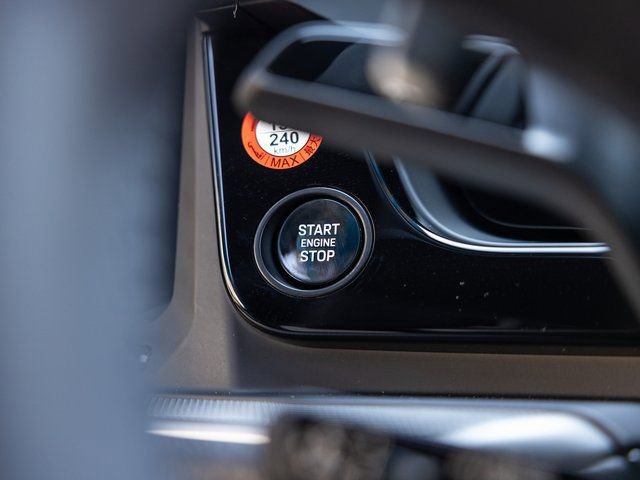 Certified 2025 Porsche Cayenne image 30