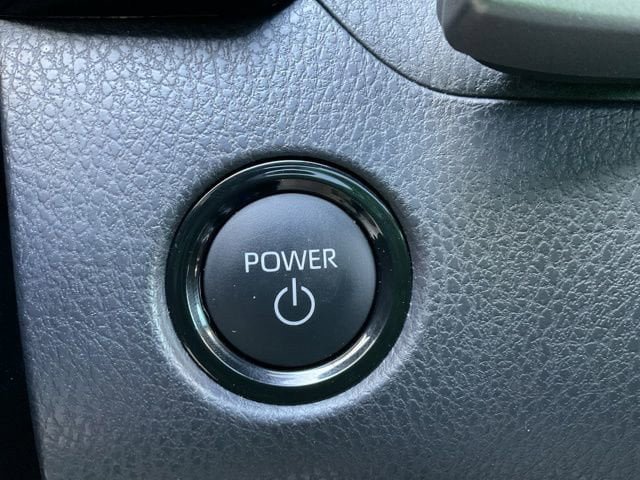 Used 2026 Toyota Camry SE w/ Multimedia Upgrade Package FWD image 23