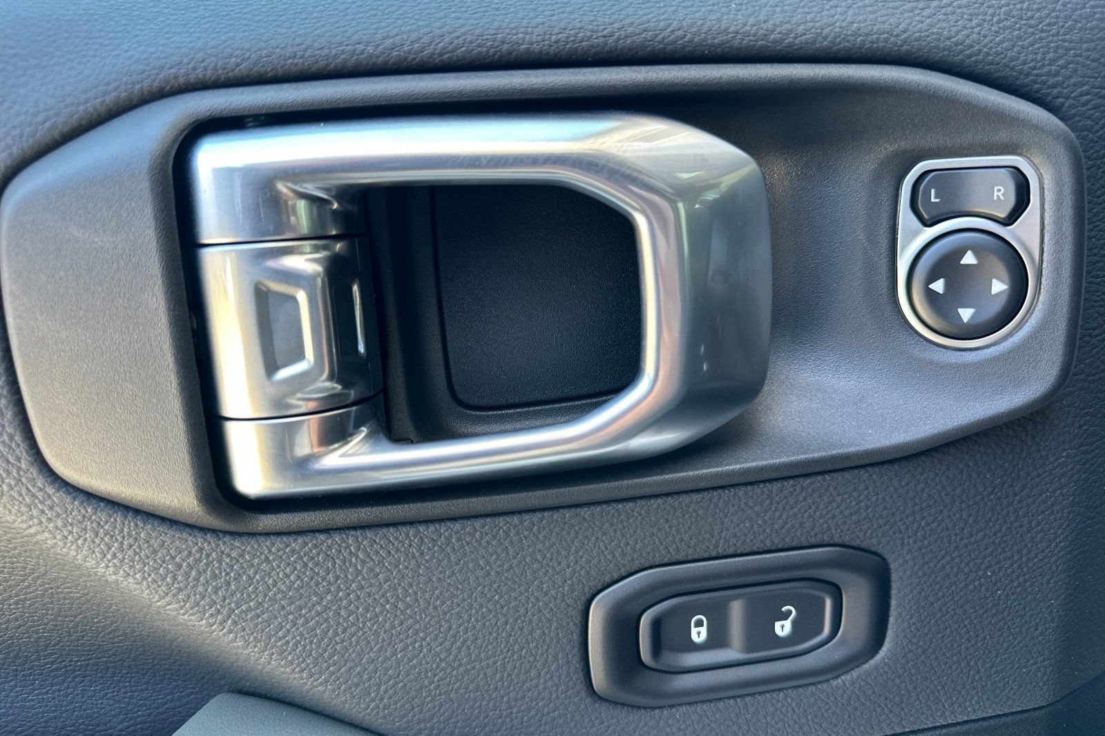 New 2026 Jeep Gladiator Mojave AWD/4WD image 11