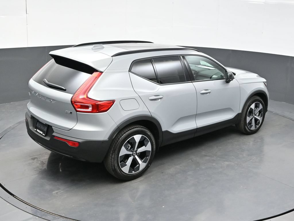 New 2026 Volvo XC40 B5 Plus w/ Protection Package Premier AWD/4WD image 36