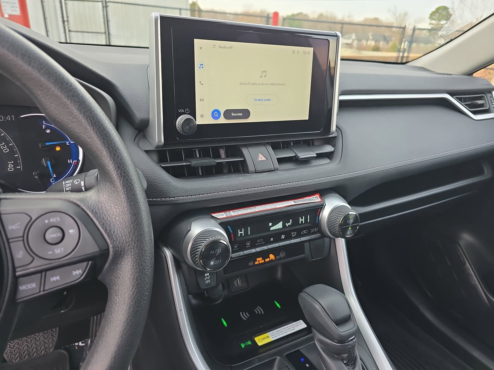 Used 2024 Toyota RAV4 XLE image 25