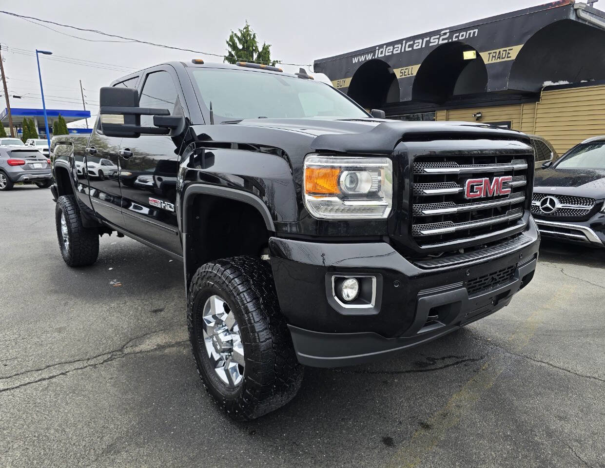 Used 2018 GMC Sierra 2500 SLT w/ All Terrain HD Package image 1