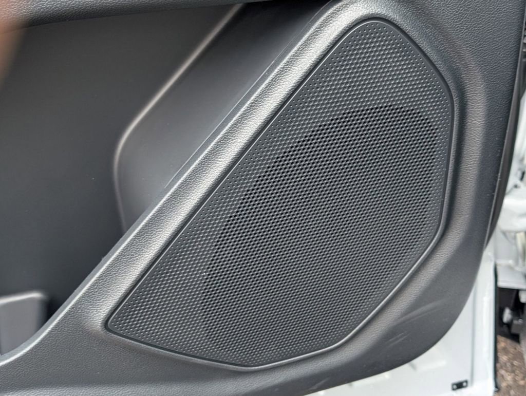 New 2026 Ford Explorer Active w/ Active Comfort Package image 27