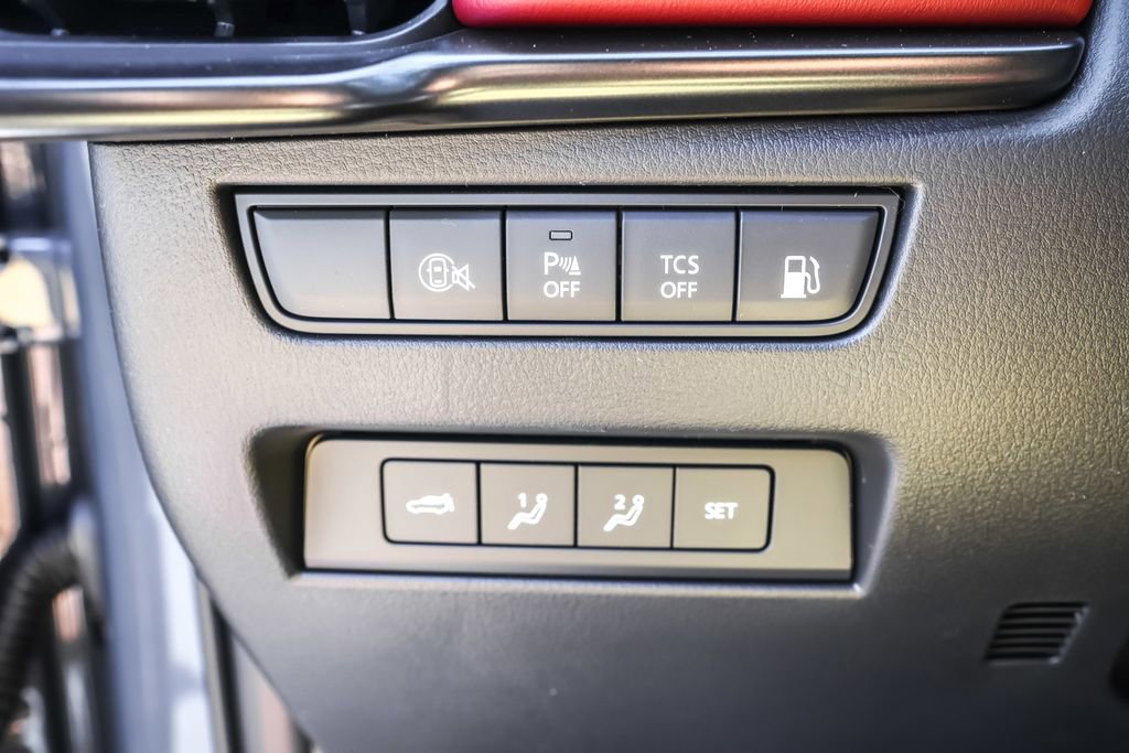 Used 2025 MAZDA CX-70 Plug-In Hybrid w/ Premium Plus image 17