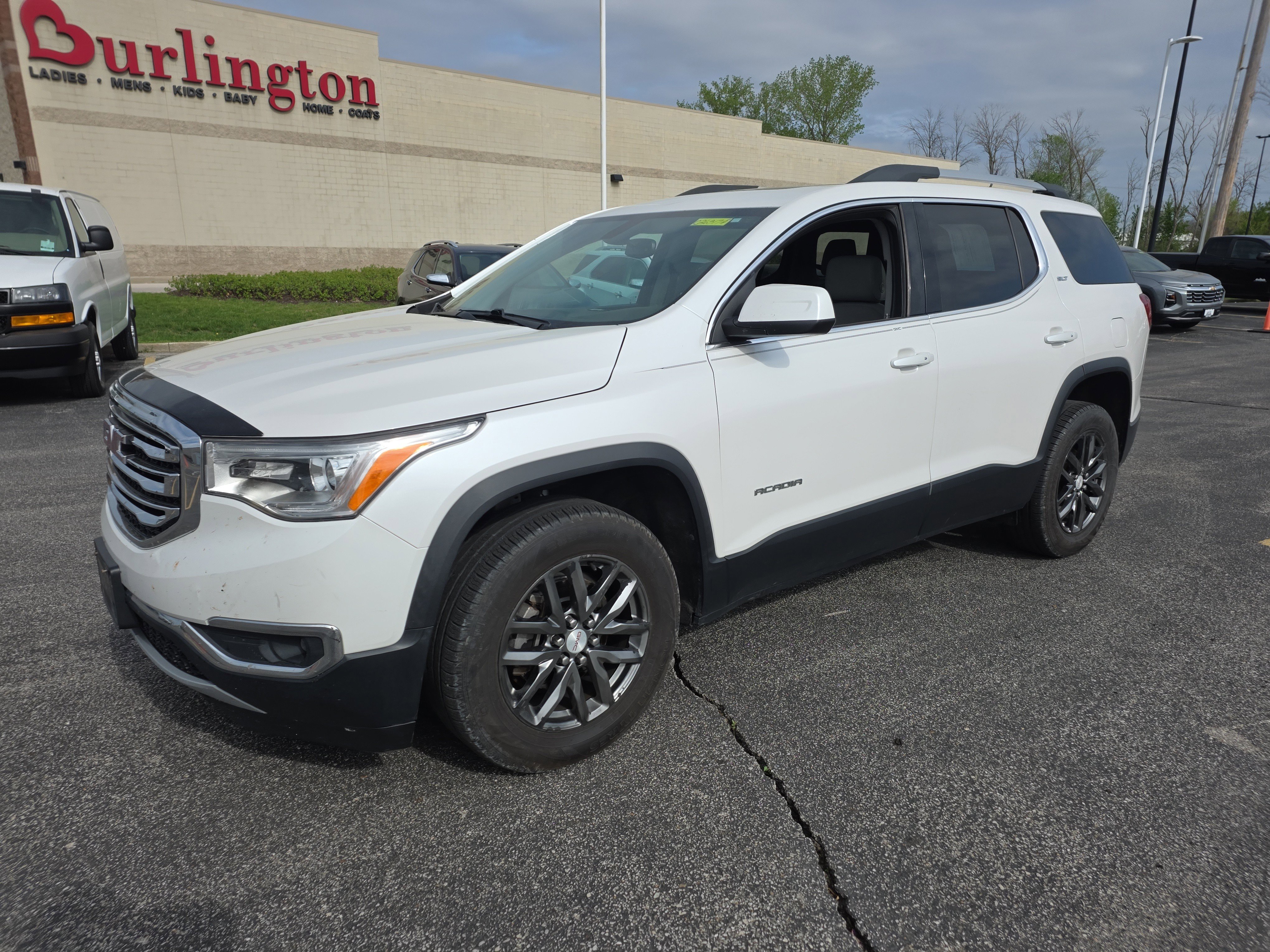Used 2017 GMC Acadia SLT image 7