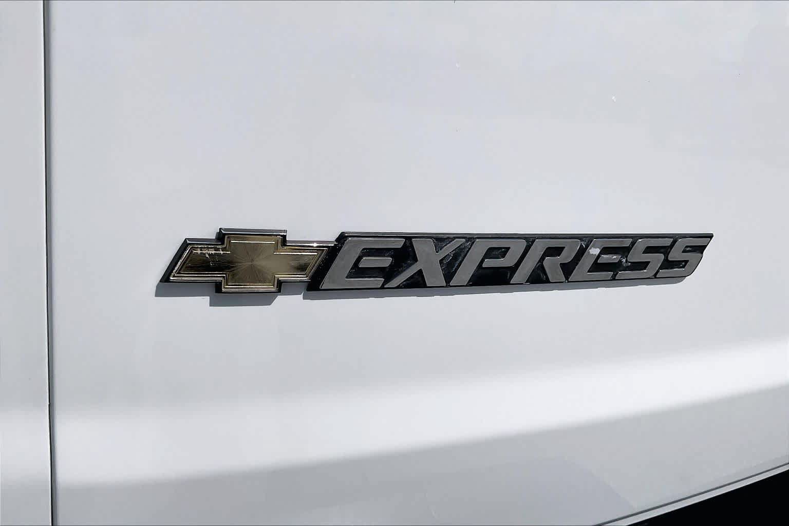Certified 2024 Chevrolet Express 2500 w/ Driver Convenience Package RWD image 26