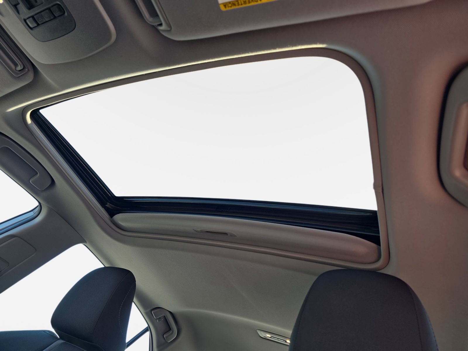 Used 2024 Toyota Camry LE w/ Convenience Package image 28