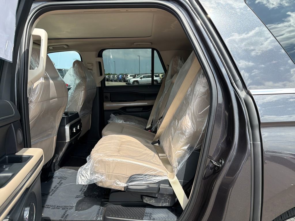Used 2024 Ford Expedition Max Limited AWD/4WD image 27