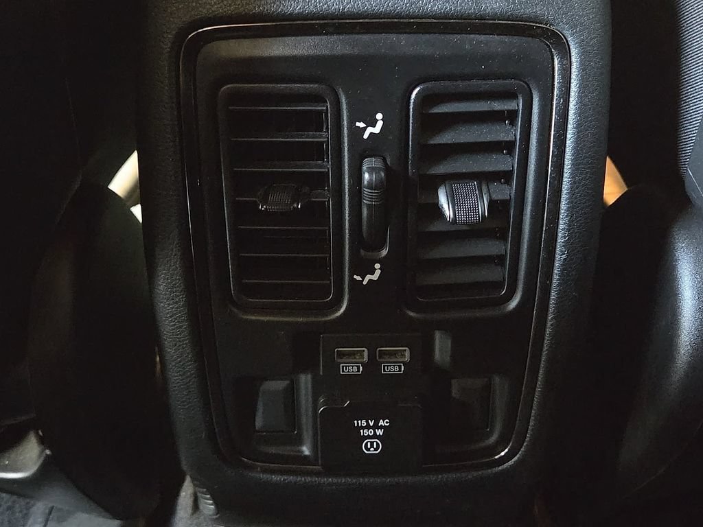 Used 2019 Jeep Grand Cherokee Limited RWD image 15