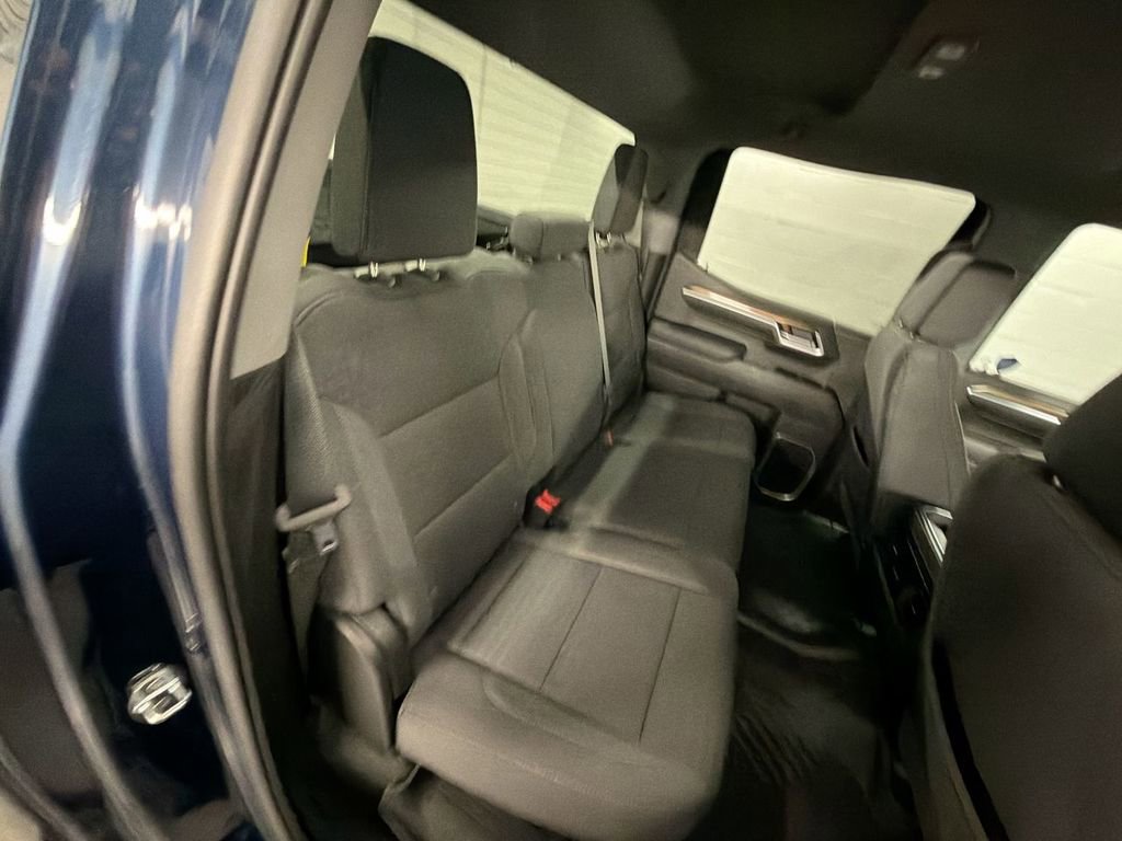 Used 2022 Chevrolet Silverado 1500 RST AWD/4WD image 25