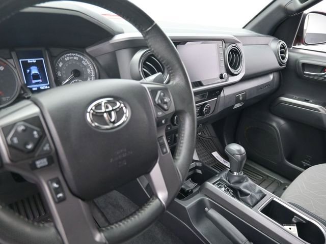 Used 2022 Toyota Tacoma TRD Sport w/ Technology Package image 26