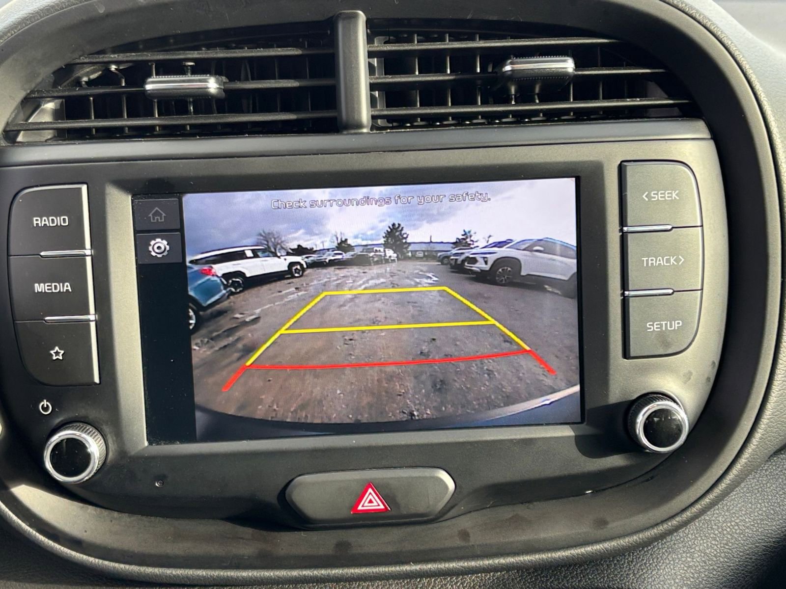 Used 2025 Kia Soul LX w/ LX Technology Package image 17