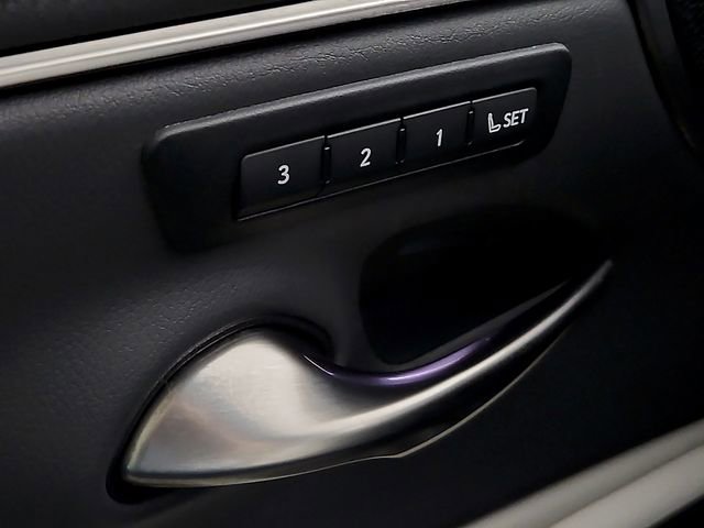 Used 2024 Lexus ES 350 Ultra Luxury w/ Accessory Package (Z2) image 28