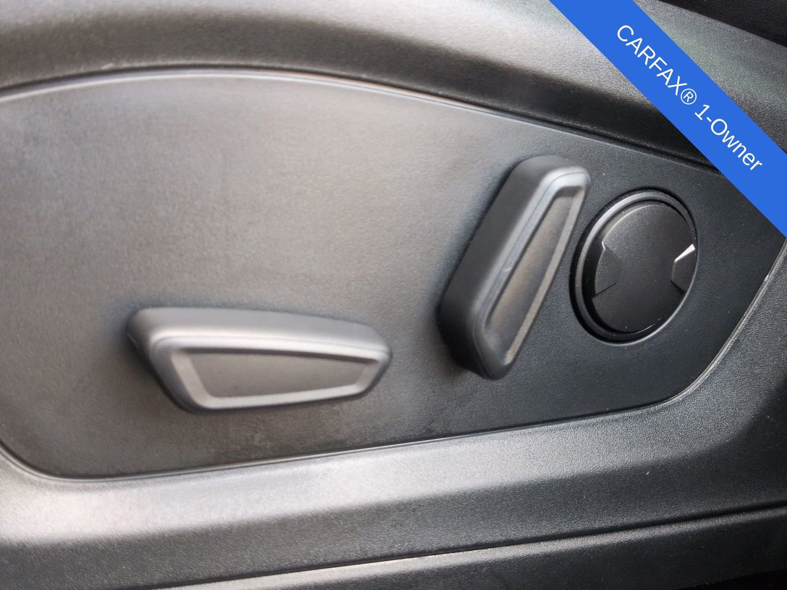 Used 2024 Ford Explorer Platinum w/ Technology Package image 20