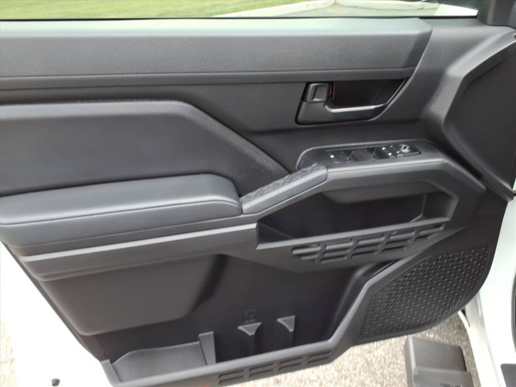 Used 2024 Toyota Tacoma SR AWD/4WD image 24