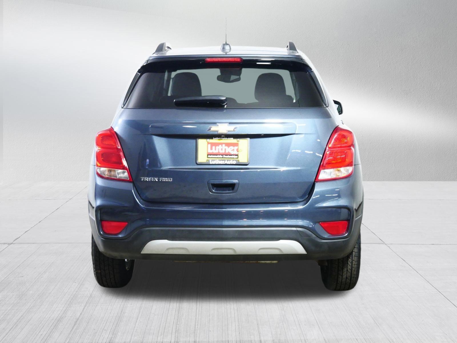 Used 2022 Chevrolet Trax LT w/ LT Convenience Package image 6