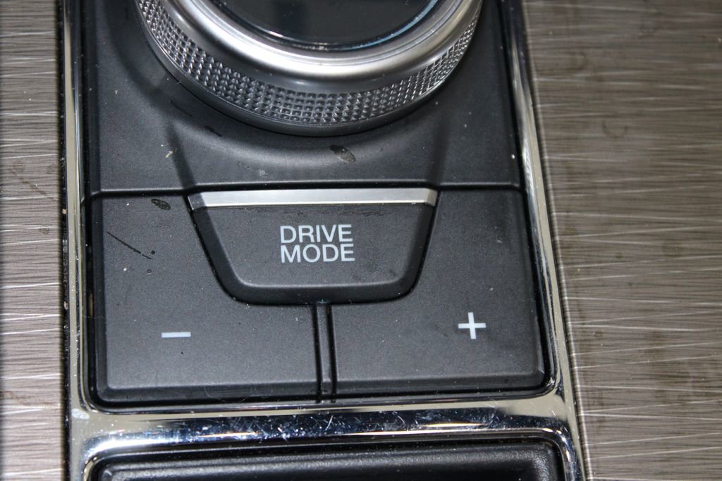 Used 2024 Ford Expedition Limited image 35