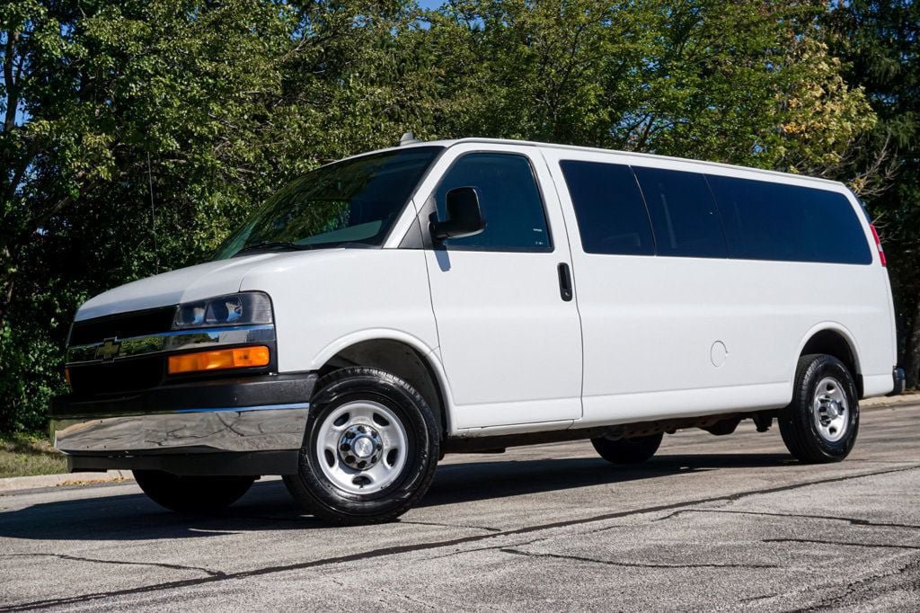 Used 2017 Chevrolet Express 3500 LT w/ LT Preferred Equipment Group RWD image 69