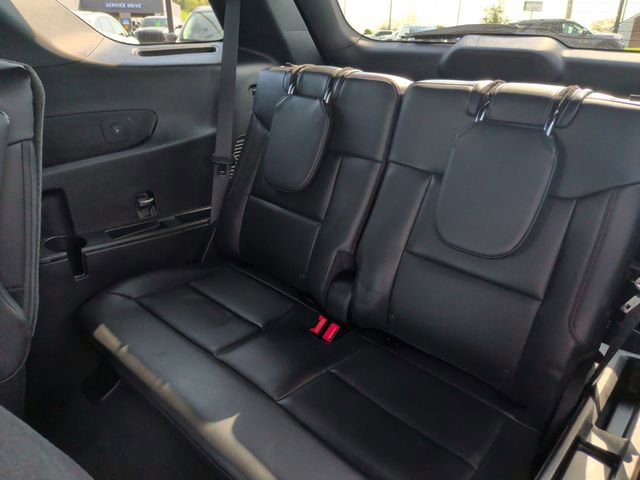 Used 2025 Ford Explorer ST AWD/4WD image 18