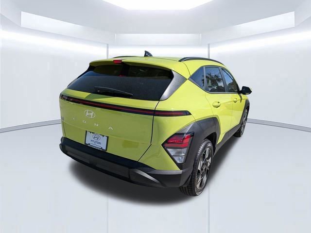 Certified 2025 Hyundai Kona SEL FWD image 4