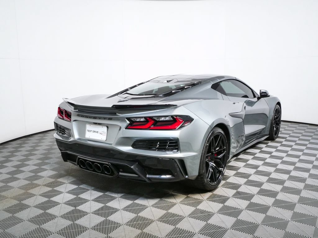 Used 2023 Chevrolet Corvette Z06 w/ Engine Appearance Package RWD image 29