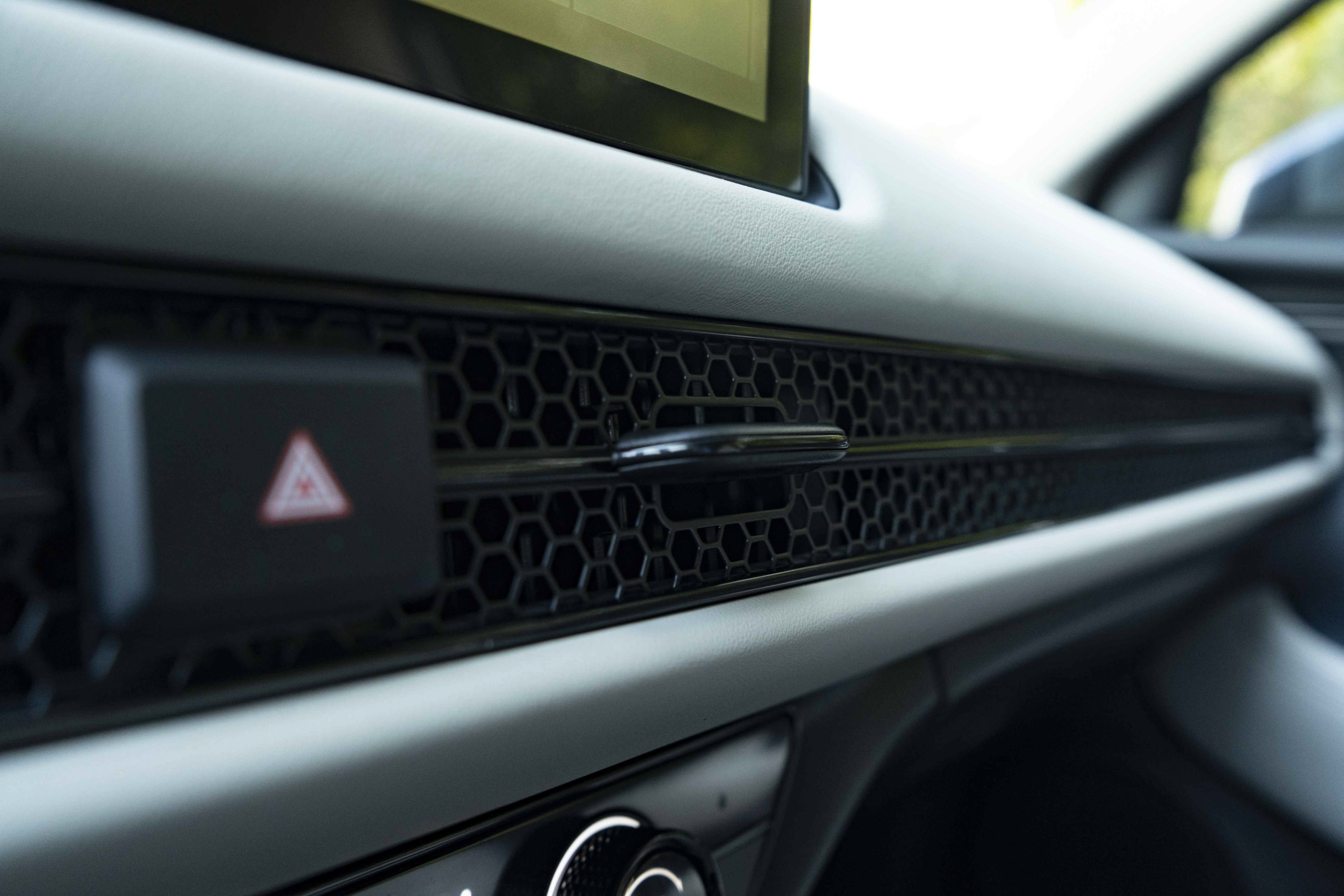 Certified 2027 Honda HR-V LX image 33