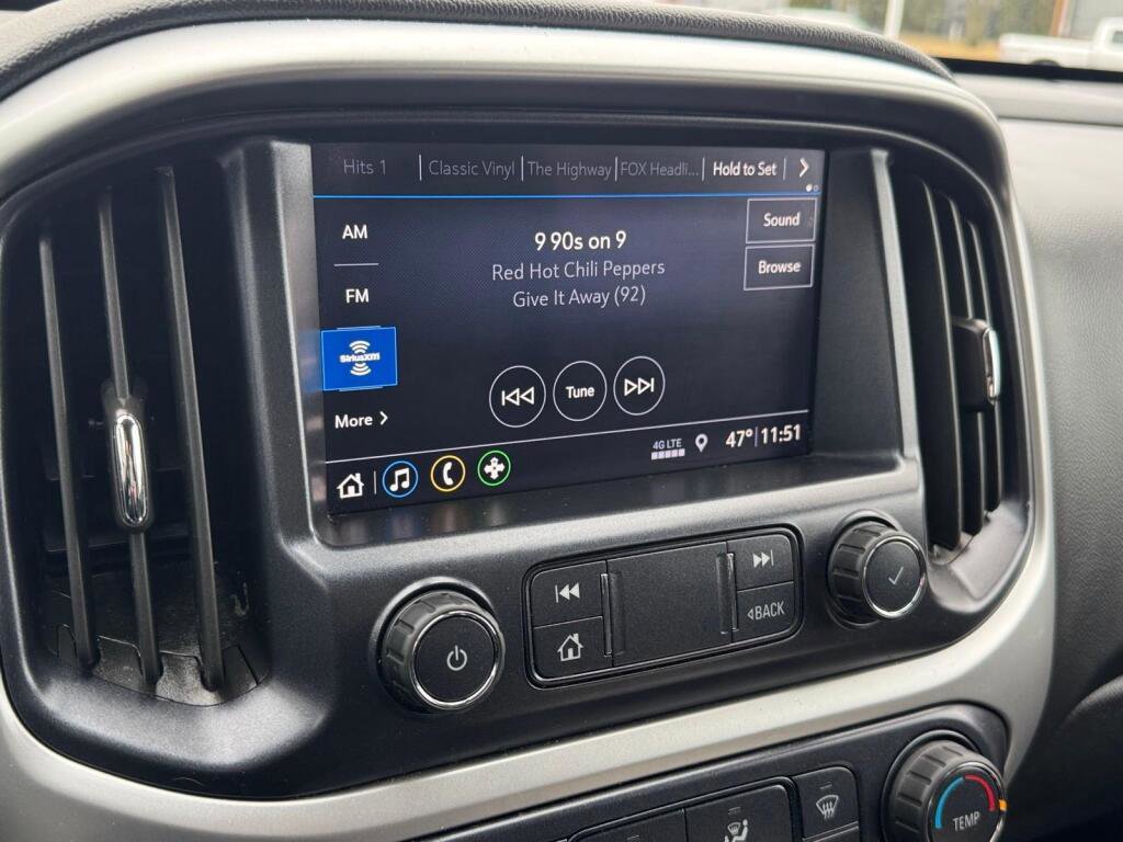 Used 2020 Chevrolet Colorado LT AWD/4WD image 16