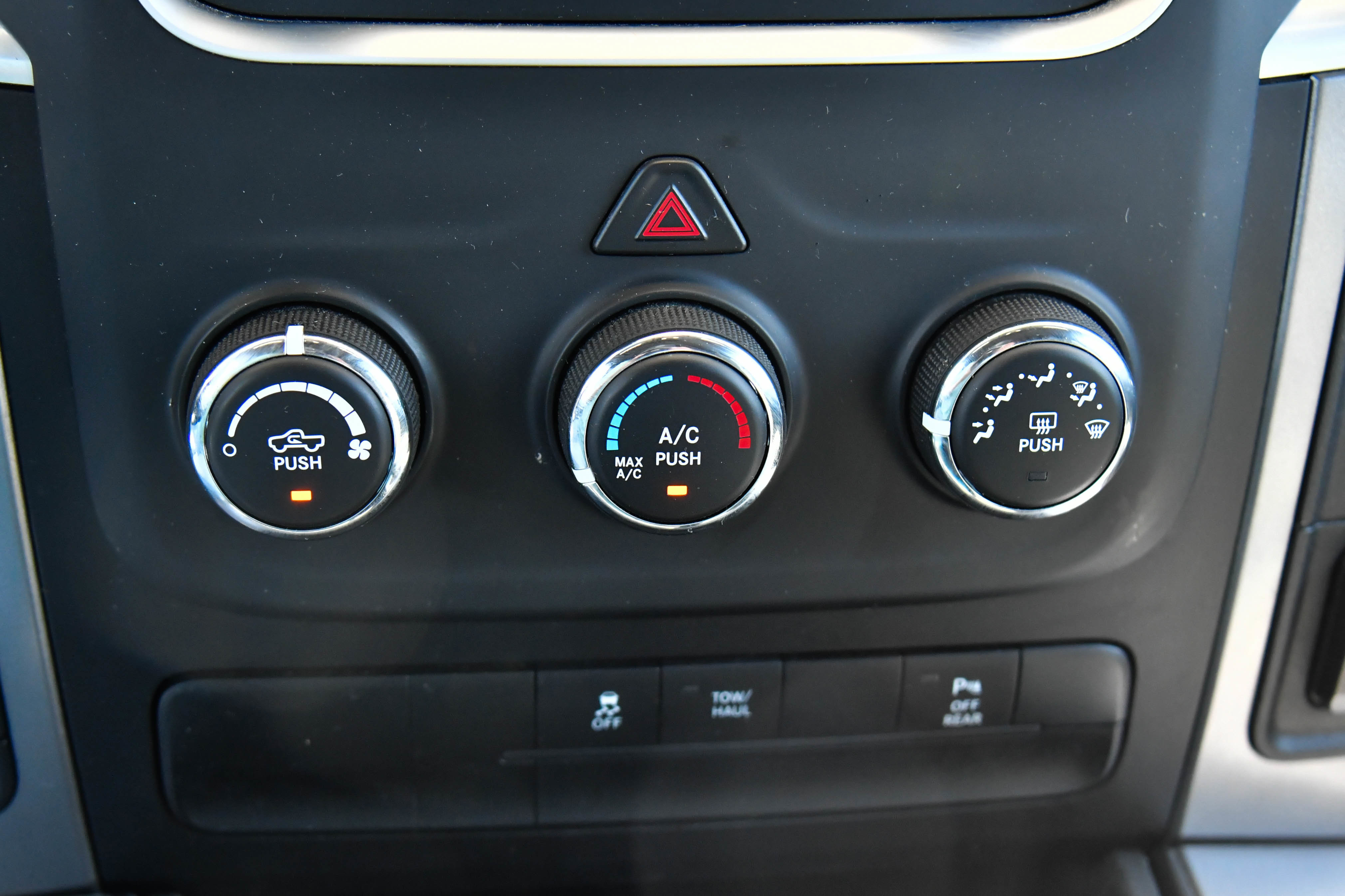 Used 2023 RAM 1500 Classic Warlock AWD/4WD image 23