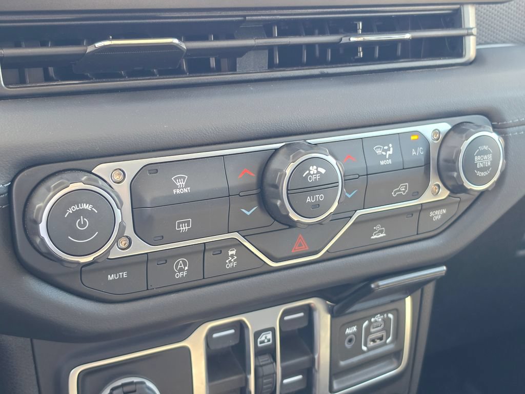 Used 2026 Jeep Gladiator Rubicon AWD/4WD image 20